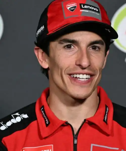 Ducati, Marc Marquez sa qual è la priorità e manda un consiglio a Jorge Martin