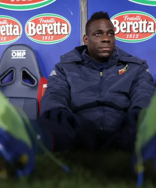 Panchina e incertezze: il presente amaro di Mario Balotelli. Foto