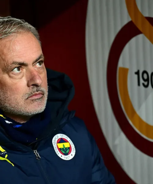 Caos Mourinho, il Galatasaray attacca: “Lo denunceremo”. Foto