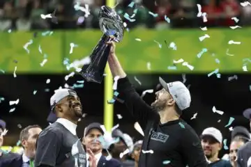 Philadelphia vince il Super Bowl davanti a Donald Trump