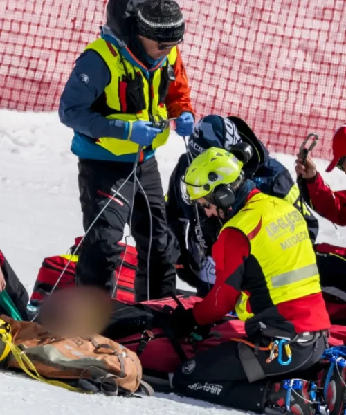 Tremenda caduta per il campione: interviene l’elicottero. Foto