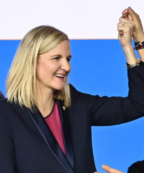 Kirsty Coventry eletta alla presidenza del CIO: è la prima donna a ricoprire l’incarico