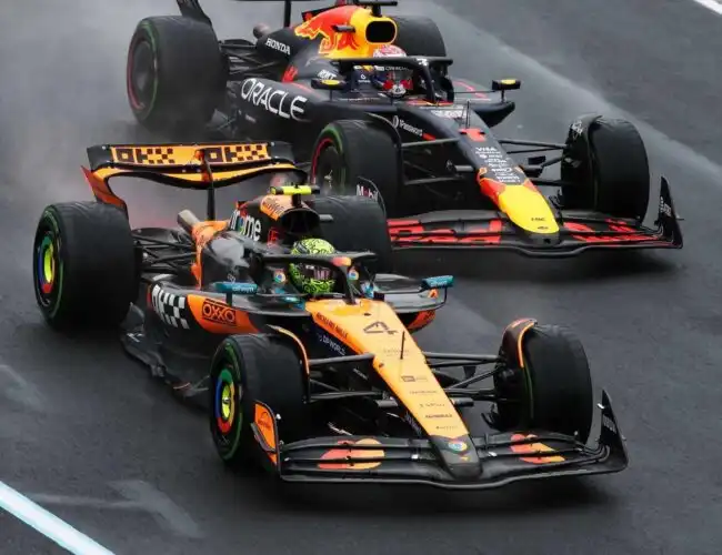 F1, GP Australia: Norris vince in volata su Verstappen