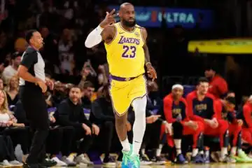 LeBron James eterno: altro record infranto