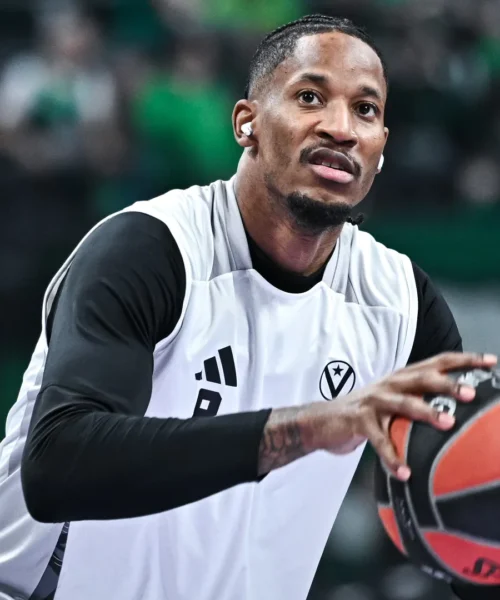 Virtus Bologna, Ivanovic recupera Clyburn ma perde un pezzo